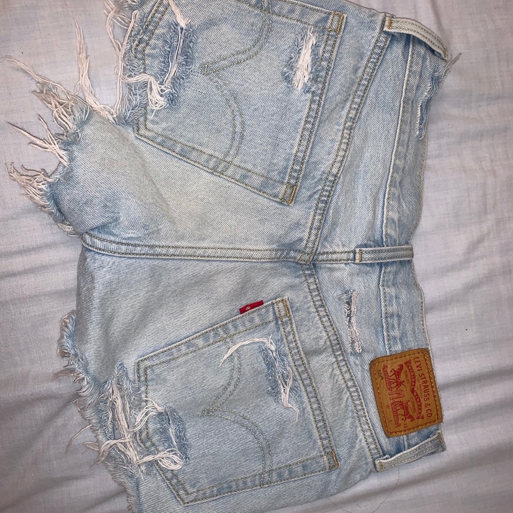 levi shorts - Picture 2 of 3